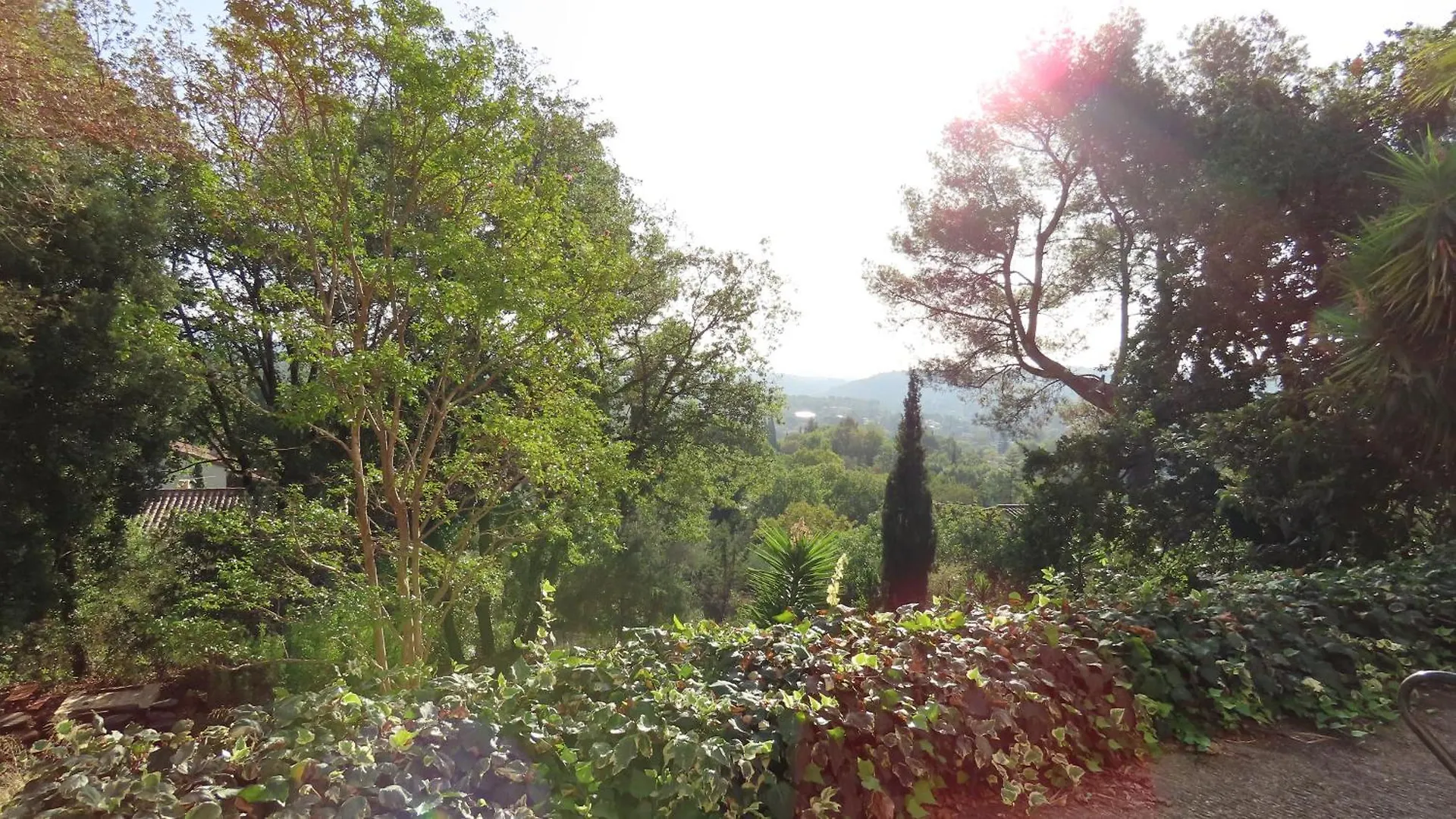 La Rose & Le Loup Villa Speracedes 0*,